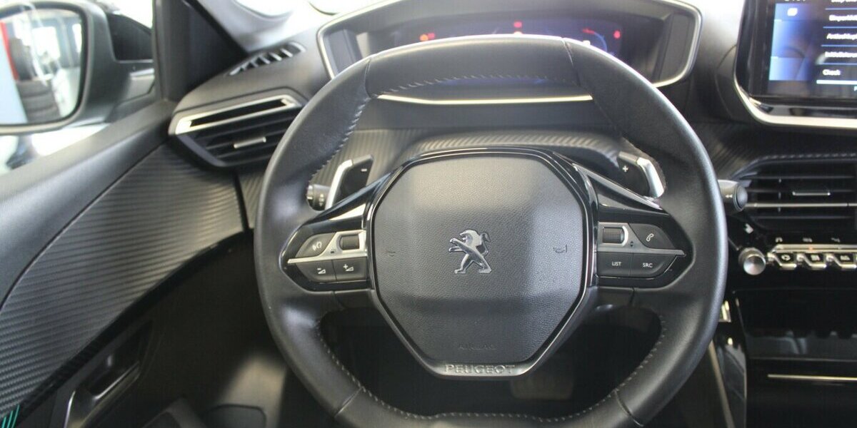 Peugeot 208 1.2 PureTech 100 EAT8 Allure Pack 90.599 km 13.980 &euro; Euskirchen 53881