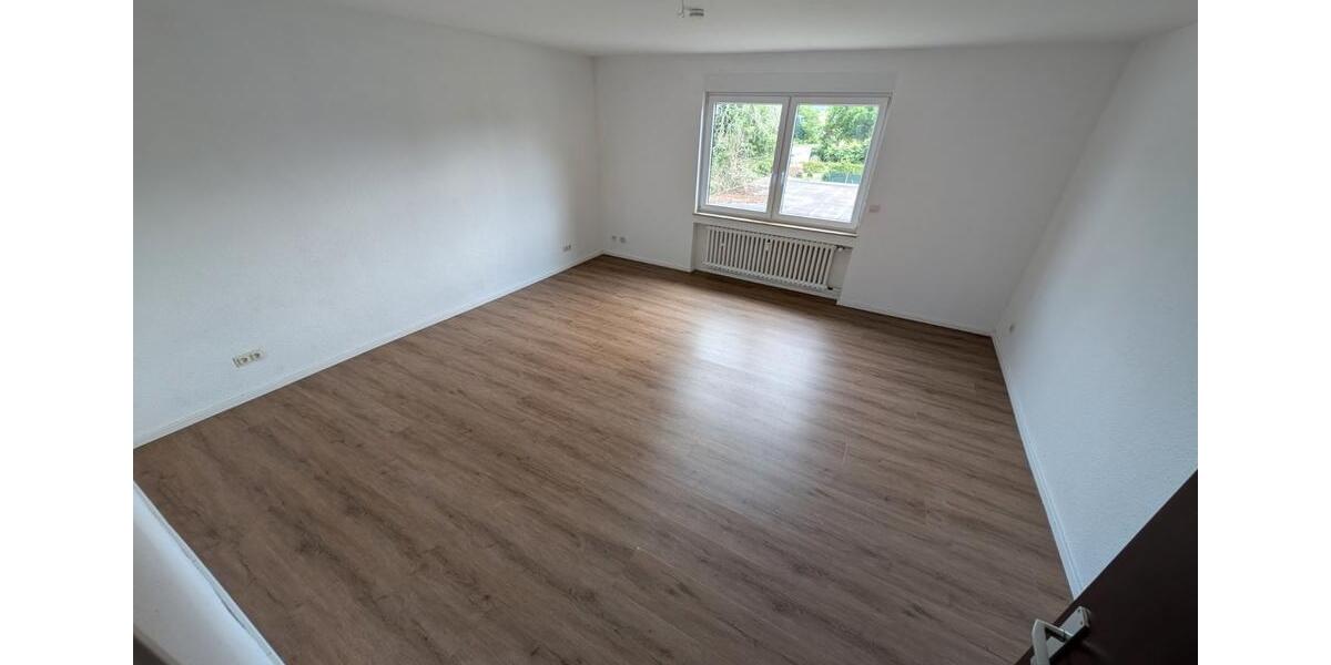 Etagenwohnung Bonn Lannesdorf - 3 Zimmer, 101 m&sup2;, 1.050&euro; | Angebot:26423155