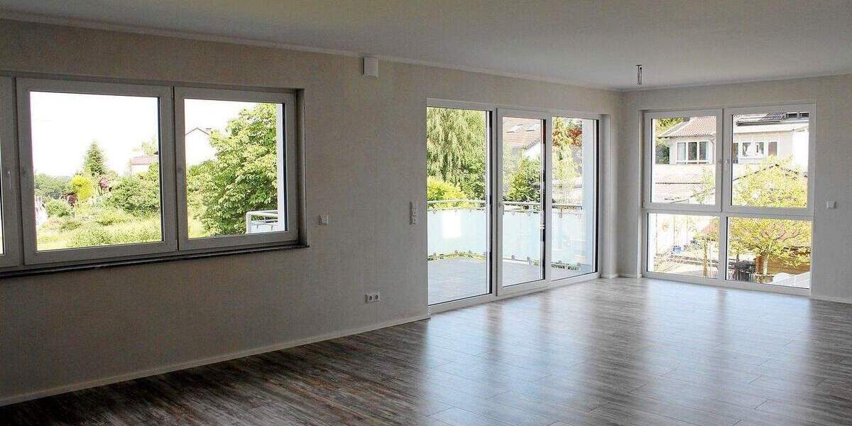 Etagenwohnung Königswinter Thomasberg - 3 Zimmer, 94 m&sup2;, 1.240&euro; | Angebot:24376522