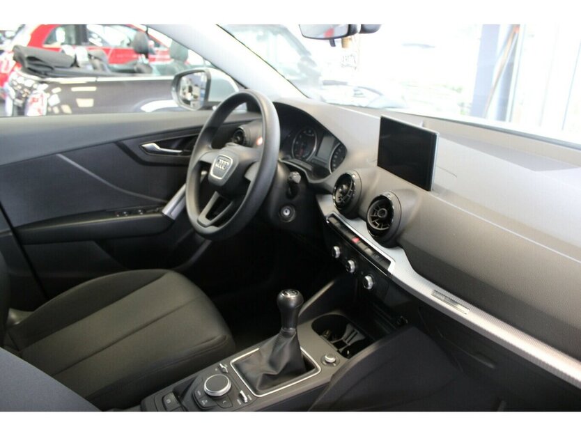 Audi Q2 1.0 TFSI Ultra - AHK - 110.909 km 12.980 € Euskirchen 53881