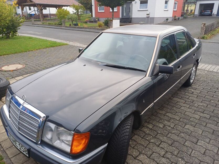 Mercedes-Benz E 230 125.000 km 6.500 € Buchholz 53567