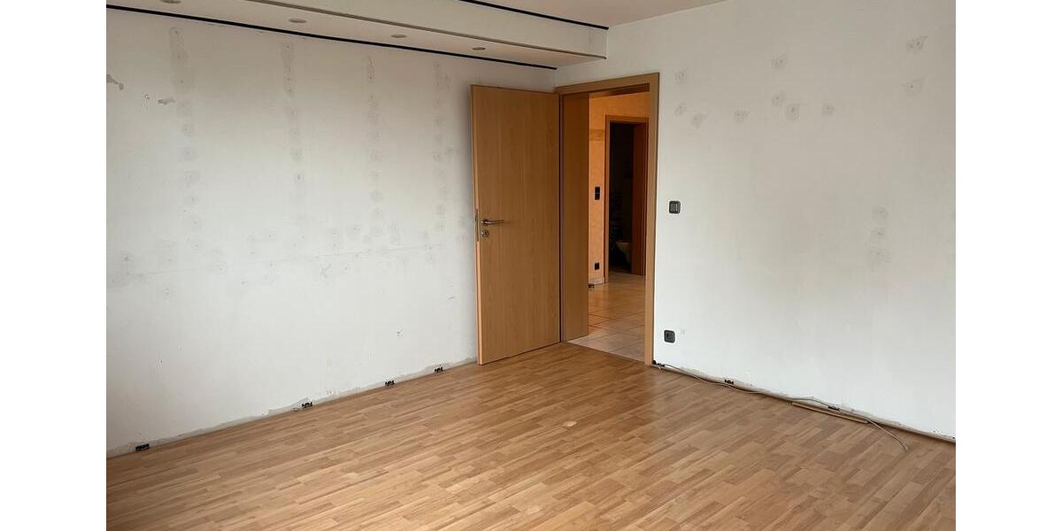 Etagenwohnung Swisttal - 3 Zimmer, 90 m&sup2;, 1.150&euro; | Angebot:25269425