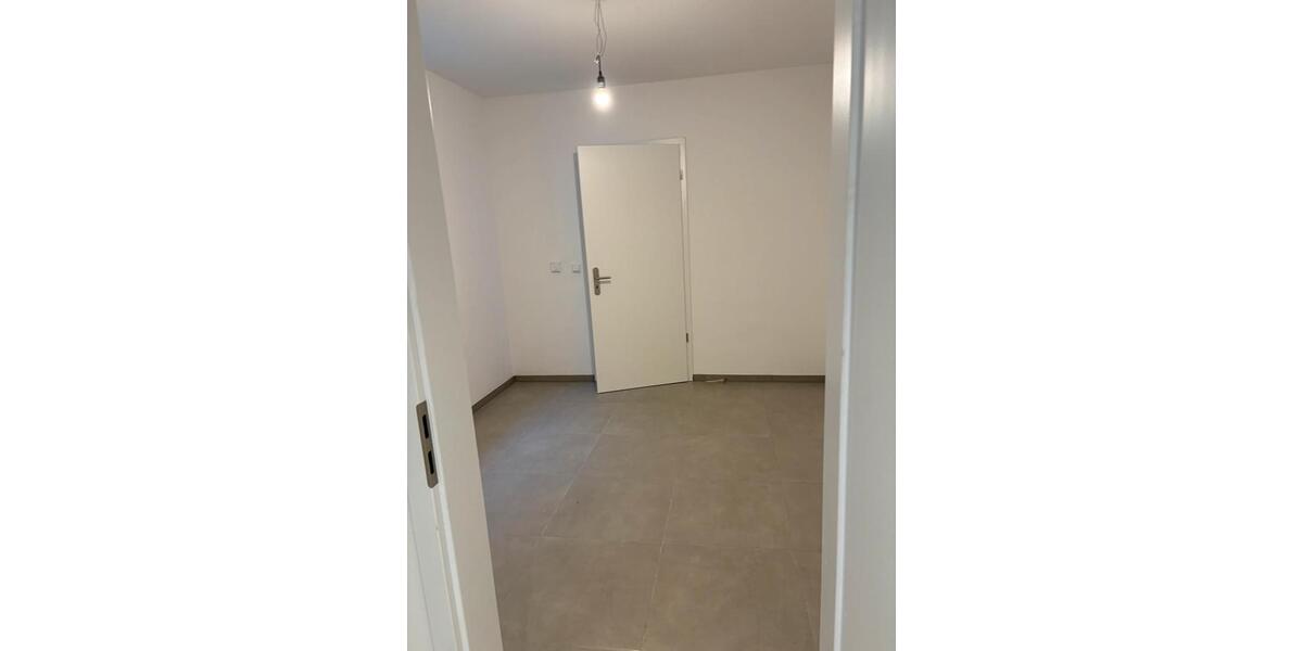 Etagenwohnung Köln Kalk - 1 Zimmer, 35 m&sup2;, 780&euro; | Angebot:26478522