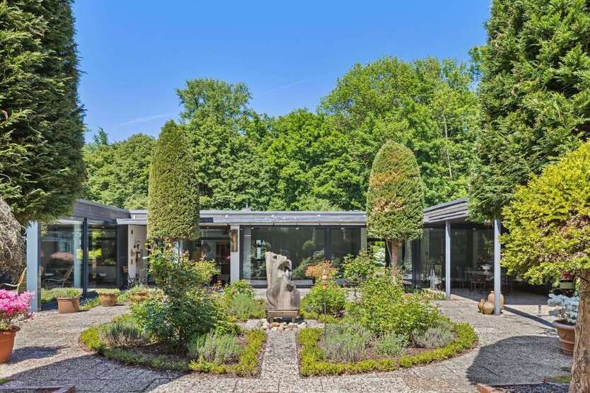 Haus zum Kaufen in Köln 3.250.000 € 348 m²