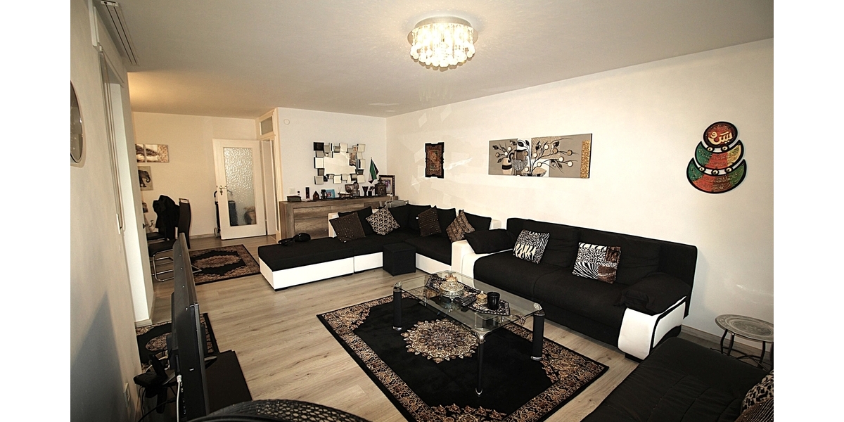 Gut geschnittene, barrierearme und bezugsfreie 4 Zimmer-Wohnung mit Balkon und Tiefgaragenstellplatz - Etagenwohnung Bonn / Tannenbusch Tannenbusch | Angebot:26196067