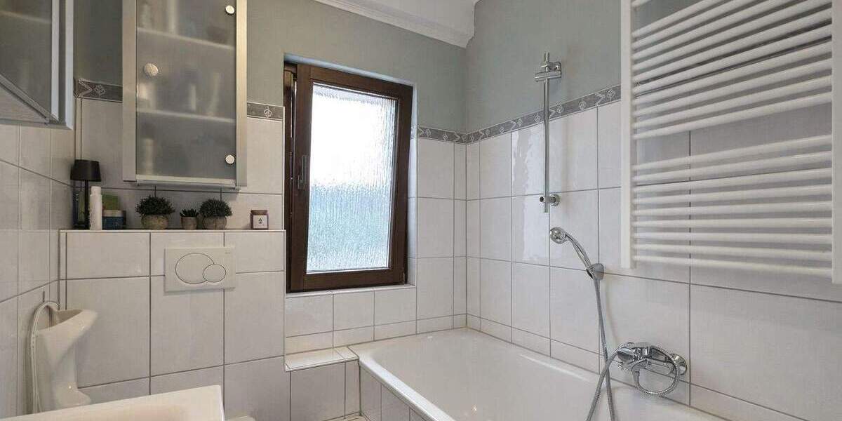 Einfamilienhaus Siegburg Kaldauen - 8 Zimmer, 161 m&sup2;, 549.000&euro; | Angebot:25812007