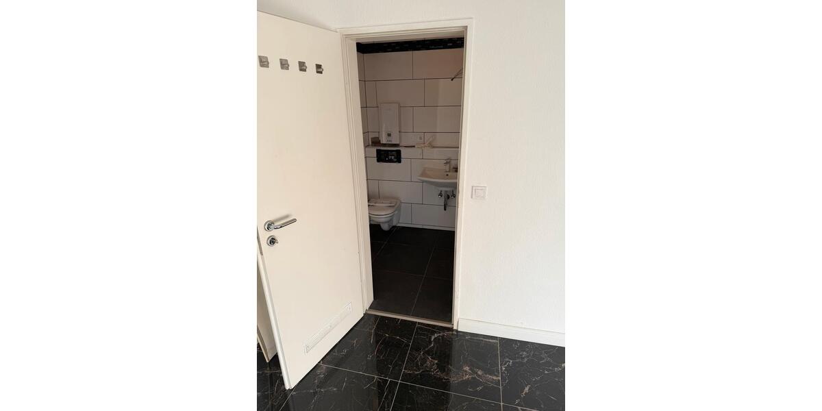 Etagenwohnung Köln Lindenthal - 2 Zimmer, 75 m&sup2;, 1.200&euro; | Angebot:26444518