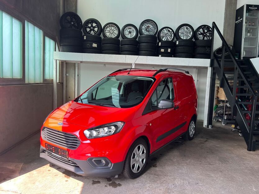 Ford Transit Courier 58.236 km 9.990 € Niederkassel 53859