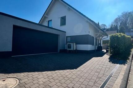 Haus Overath - 5 Zimmer, 145 m&sup2;, 679.000&euro; | Angebot:25840875