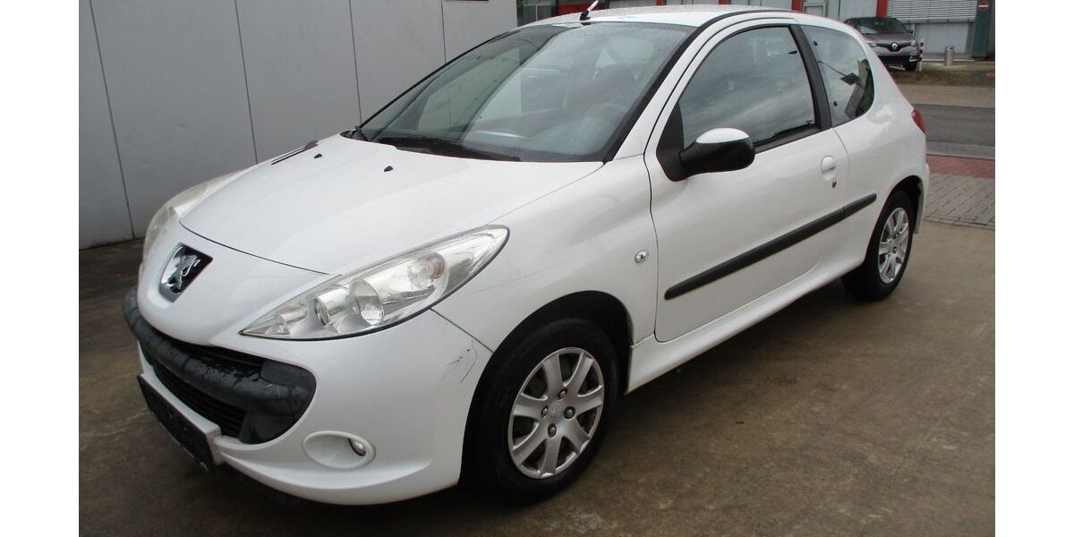 Peugeot 206 105.716 km 1.770 &euro; Köln 51105