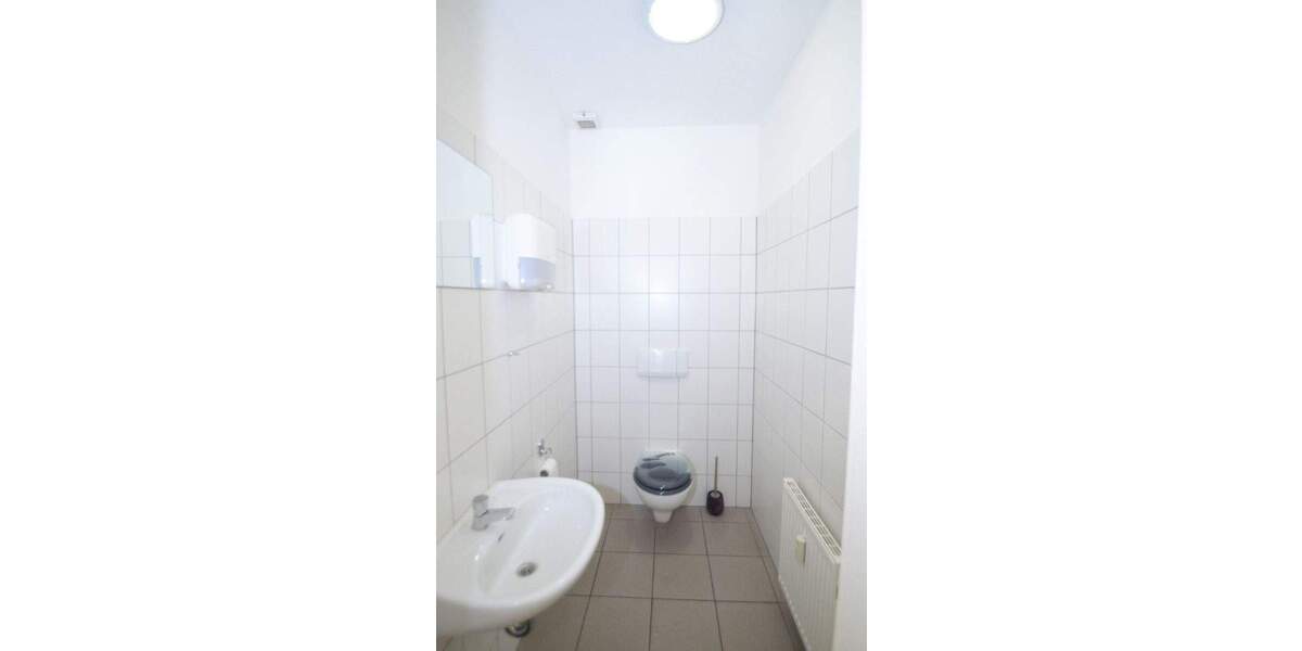 Gewerbeobjekt Bornheim Dersdorf - 3 Zimmer, 93 m&sup2;, 1.000&euro; | Angebot:25709880