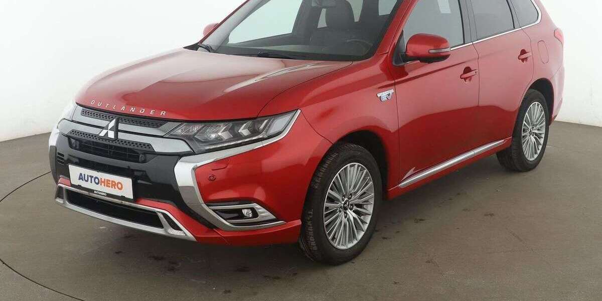 Mitsubishi Outlander 88.781 km 18.790 &euro; Köln 50739