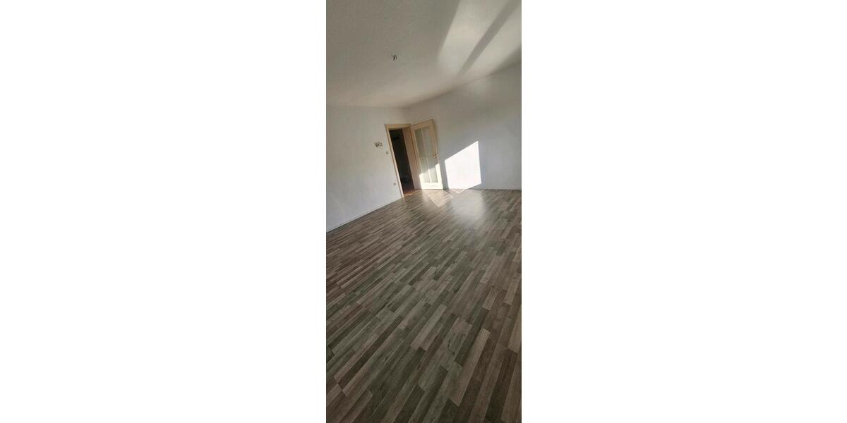 Etagenwohnung Bonn Tannenbusch - 2 Zimmer, 60 m&sup2;, 1.000&euro; | Angebot:26254915