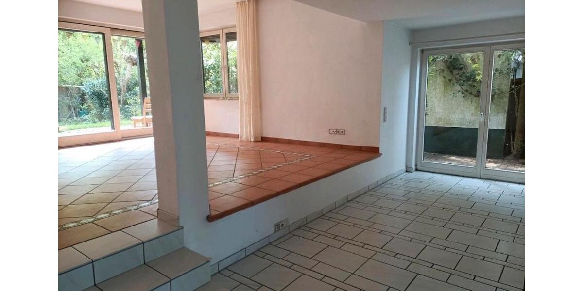 Doppelhaushälfte Bergisch Gladbach Gronau - 7 Zimmer, 200 m&sup2;, 2.300&euro; | Angebot:27614902