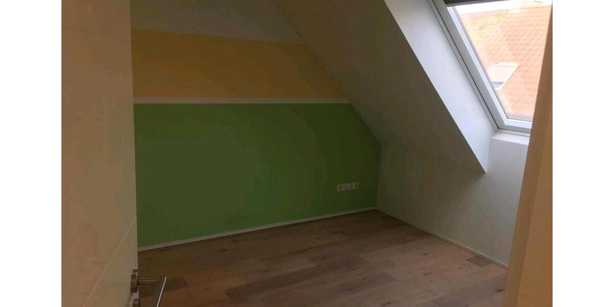 Dachgeschoßwohnung Köln Kalk - 3.5 Zimmer, 104 m&sup2;, 649.000&euro; | Angebot:26730630