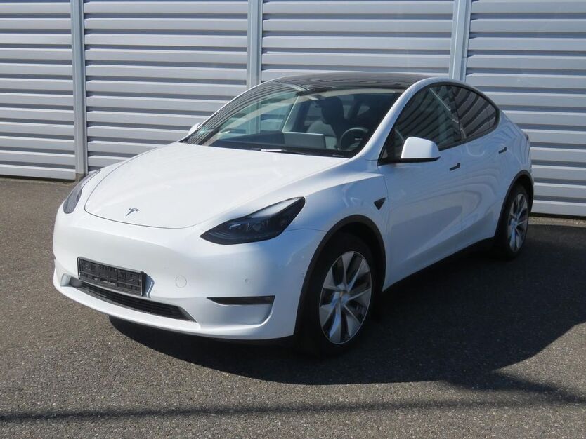 Tesla Model Y 82.488 km 31.690 € Eitorf 53783