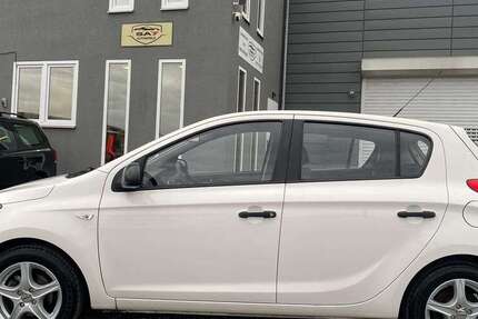Hyundai i20 128.000 km 3.990 € Euskirchen 53881