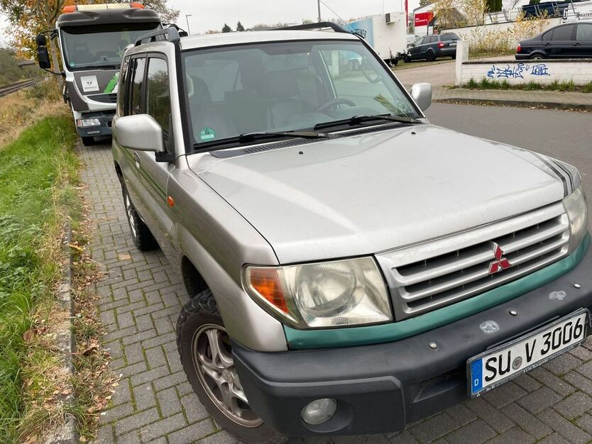 Mitsubishi Pajero 190.000 km 2.100 € Bonn 53227