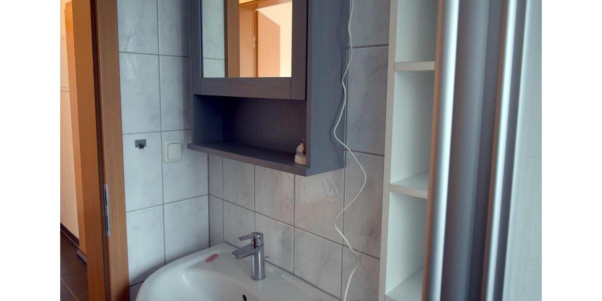 Erdgeschoßwohnung Brühl - 3 Zimmer, 80 m&sup2;, 910&euro; | Angebot:25657171