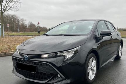 Toyota Corolla 89.800 km 17.100 &euro; Bonn 53119