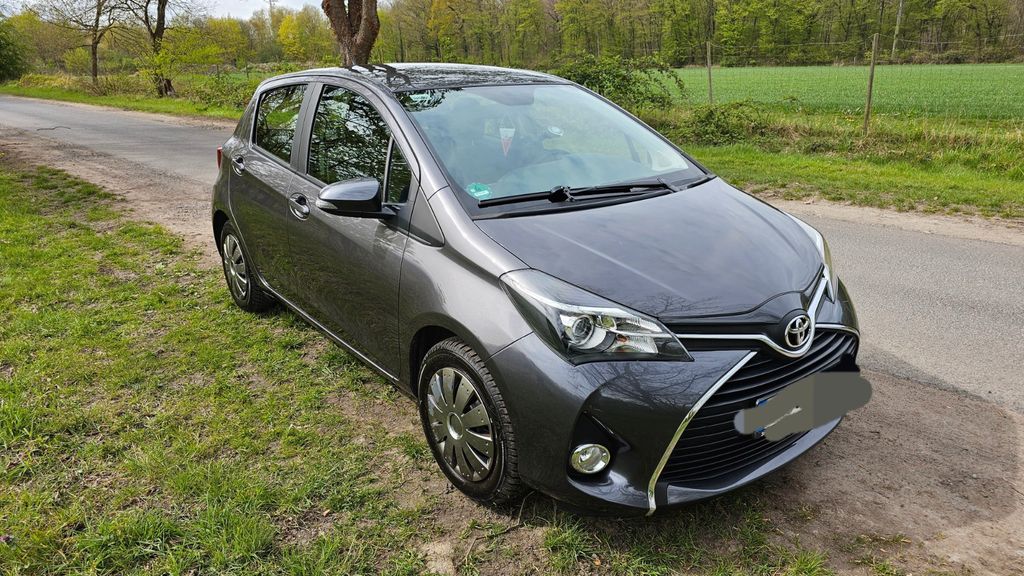 Toyota Yaris 49.000 km 10.490 &euro; Frechen 50226