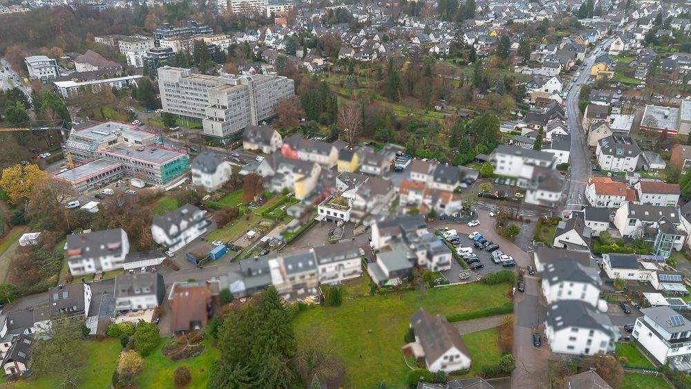 Mehrfamilienhaus, Wohnhaus Bergisch Gladbach Heidkamp - 7 Zimmer, 173 m&sup2;, 830.000&euro; | Angebot:25686490