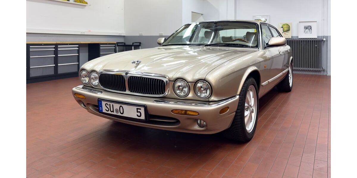 Jaguar XK 161.000 km 15.990 &euro; Bad Honnef 53604