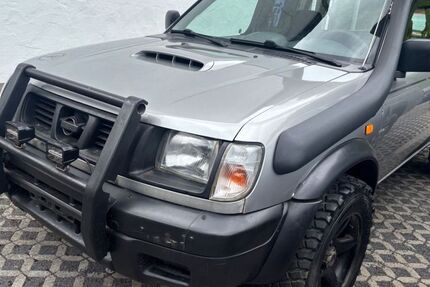 Nissan Navara 260.000 km 5.390 &euro; Altenahr 53505