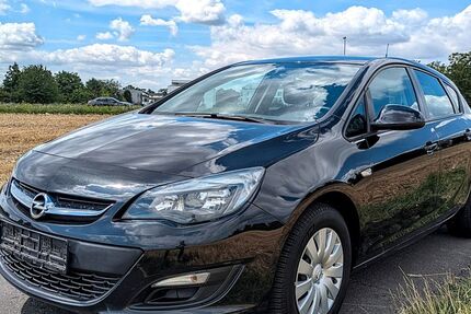 Opel Astra 125.857 km 5.900 € Bonn 53119