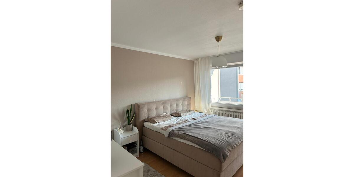 Etagenwohnung Köln Lindenthal - 3 Zimmer, 81 m&sup2;, 430.000&euro; | Angebot:27246605