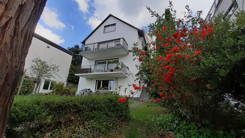 Dachgeschoßwohnung Rösrath - 3 Zimmer, 63 m&sup2;, 830&euro; | Angebot:25871336