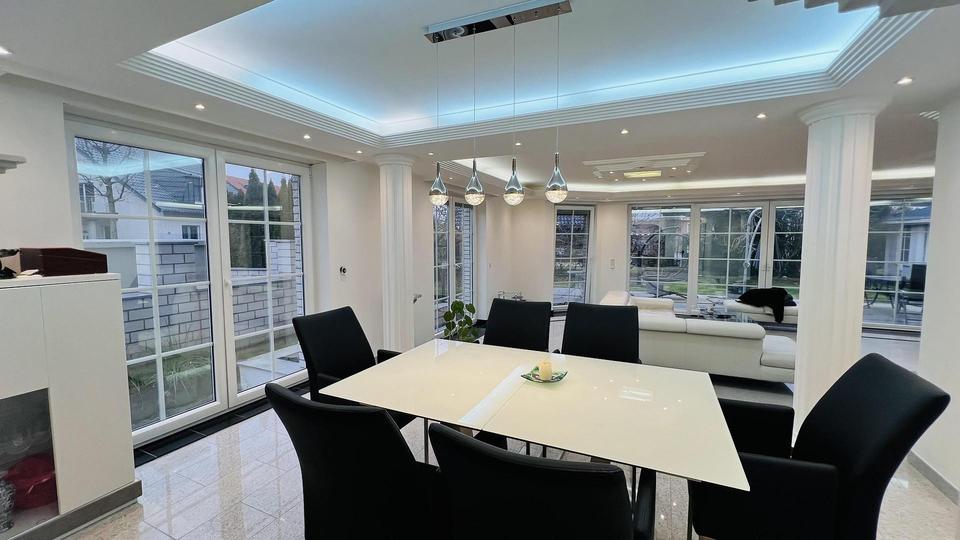 Mehrfamilienhaus, Wohnhaus Köln Lindenthal - 6 Zimmer, 266 m&sup2;, 3.150&euro; | Angebot:25756607