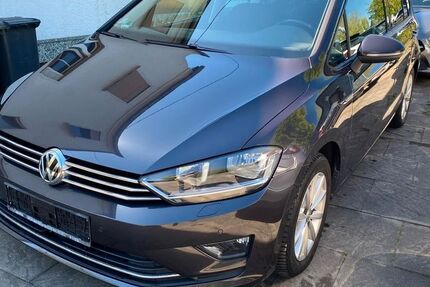 VW Golf Sportsvan 147.000 km 10.490 € Kircheib 57635