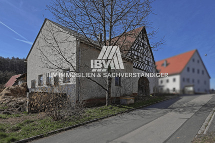 Denkmalgeschütztes Bauernhaus mit Sanierungs-Planung