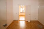 Etagenwohnung Bonn Gronau - 5 Zimmer, 120 m&sup2;, 1.800&euro; | Angebot:26349946