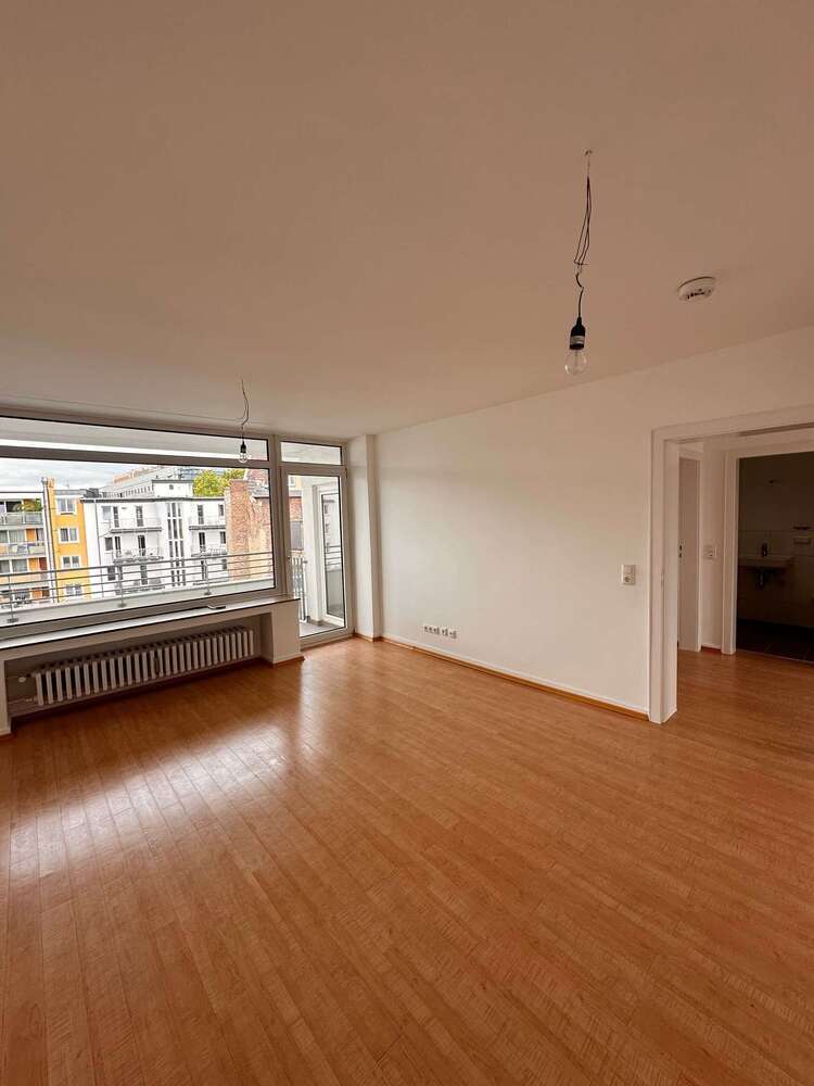 Wohnung zum Mieten in Köln 1.006 € 56.19 m²