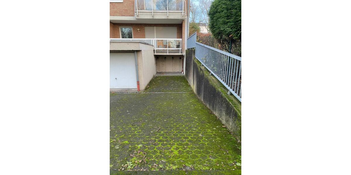 Garagen / Stellplätze Bergisch Gladbach Paffrath - 65&euro; | Angebot:26132448