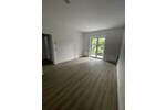 *NEU*NEU*NEU: frisch modernisierte 2 Zimmer, 2 Balkone mit Blick ins Grüne, neues Bad, neuer Boden