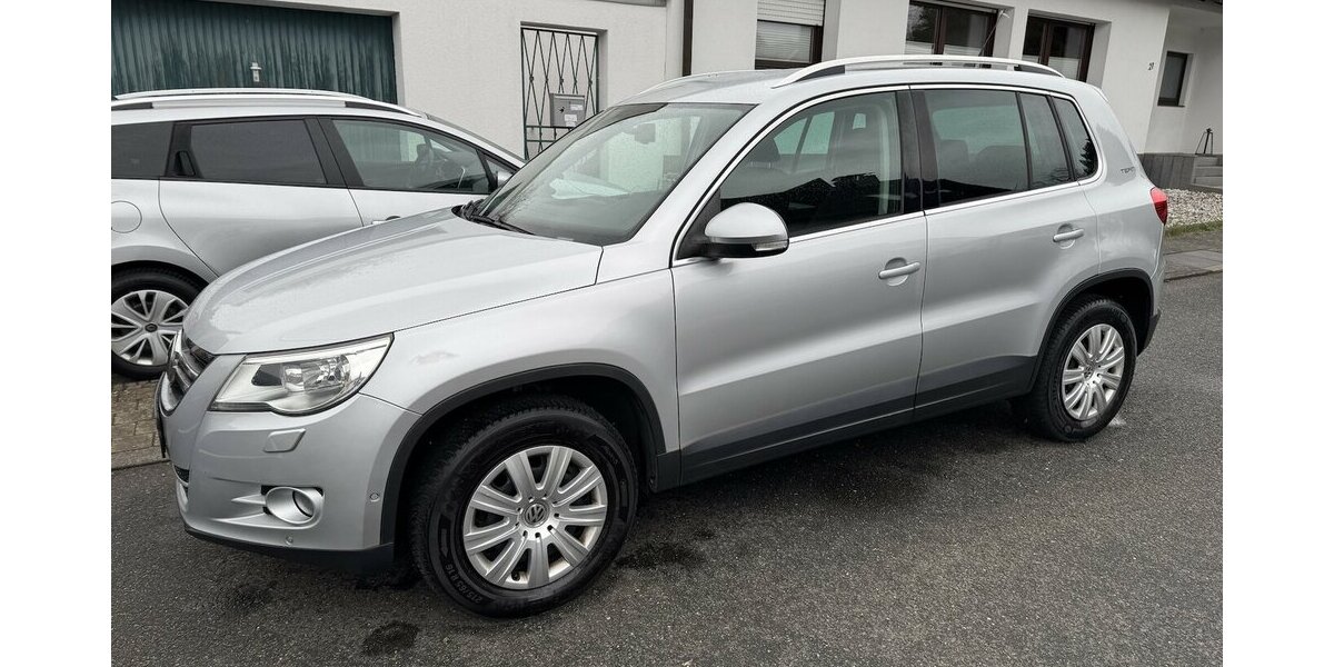 VW Tiguan 2.0TSI DSG 4-Motion Xenon AHK SR+WR 1.Hd 109.500 km 11.900 &euro; Erftstadt 50374