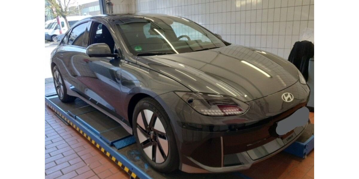 Hyundai IONIQ 6 6.859 km 29.000 &euro; Hennef 53773