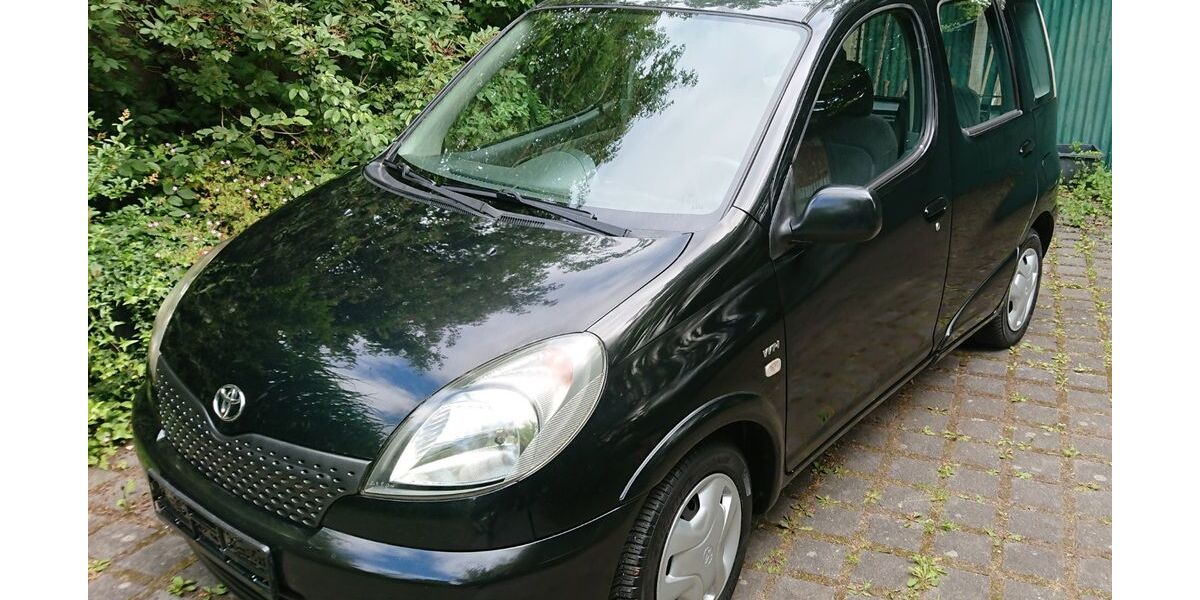 Toyota Yaris 290.000 km 1.750 &euro; Bonn 53173