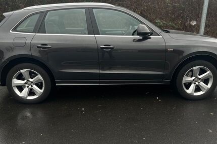 Audi Q5 209.500 km 12.500 &euro; Köln 51105