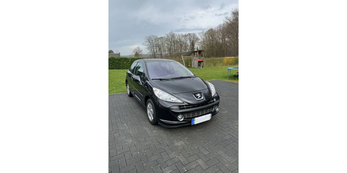 Peugeot 207 110.000 km 3.350 &euro; Hennef 53773