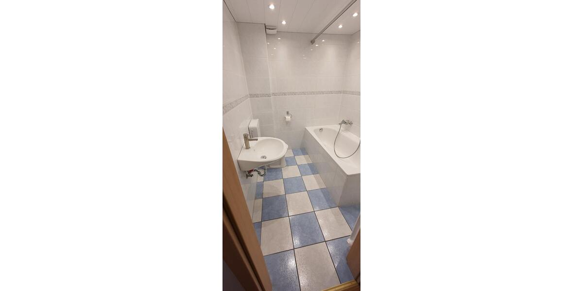 Dachgeschoßwohnung Köln Kalk - 2 Zimmer, 51 m&sup2;, 199.000&euro; | Angebot:24478670