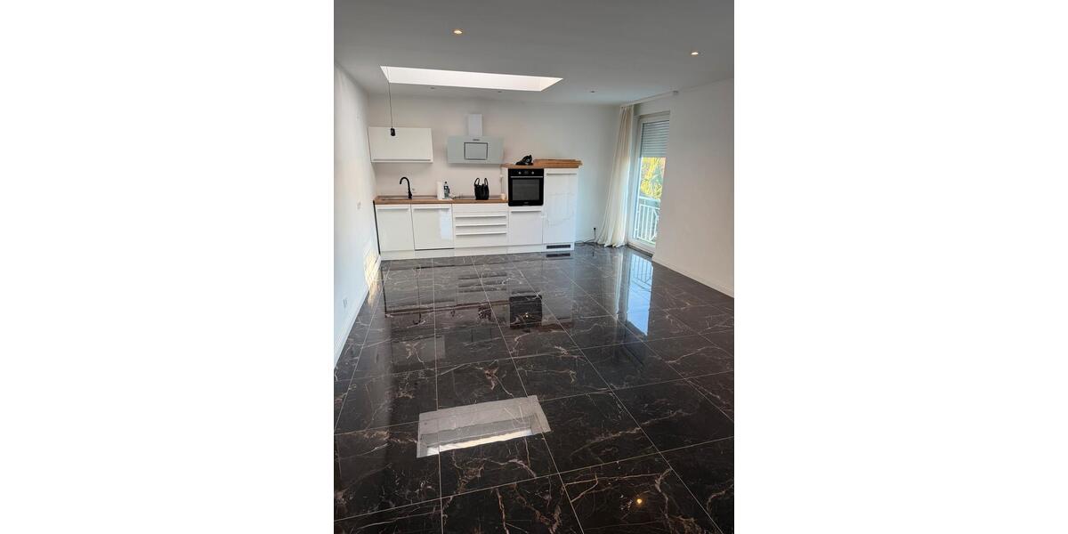 Etagenwohnung Köln Lindenthal - 2 Zimmer, 75 m&sup2;, 1.200&euro; | Angebot:26444518