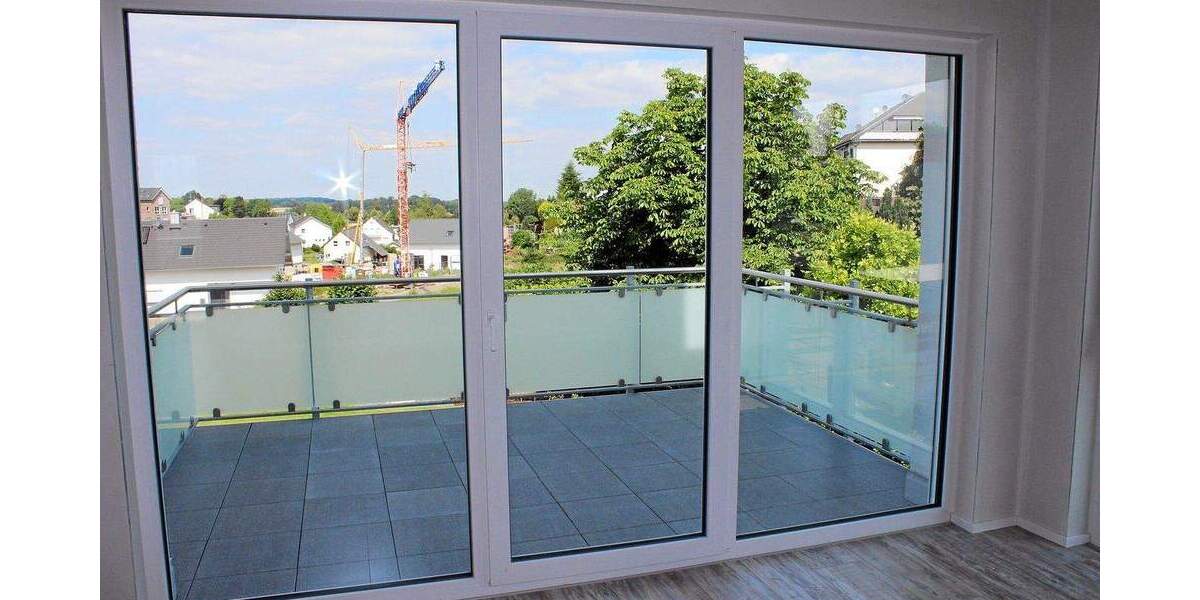 Etagenwohnung Königswinter Thomasberg - 3 Zimmer, 94 m&sup2;, 1.240&euro; | Angebot:24376522