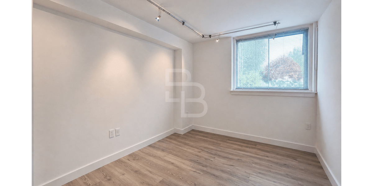 Reihenmittelhaus Köln Westhoven - 4 Zimmer, 195 m&sup2;, 2.900&euro; | Angebot:26540491