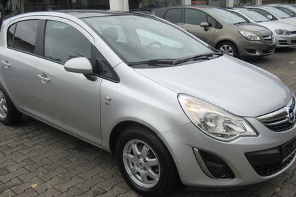 Opel Corsa 235.000 km 2.999 &euro; Hennef 53773