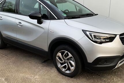 Opel Crossland (X) 1.512 km 13.999 &euro; Köln 51107