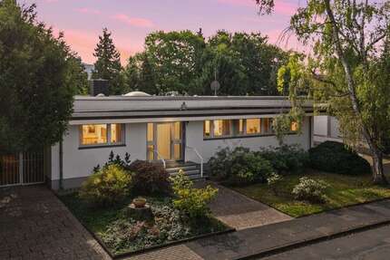 Haus zum Kaufen in Bonn Gronau 1.140.000 € 228 m² 11 zimmer